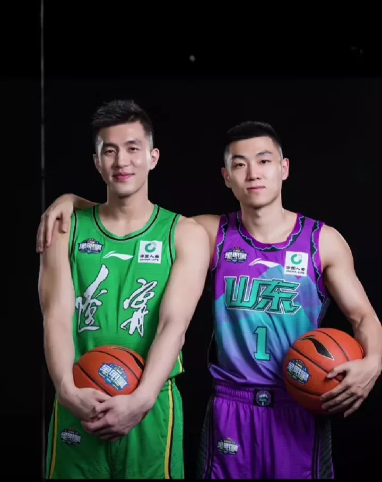 广州队碾压青岛队，高诗岩状态火热